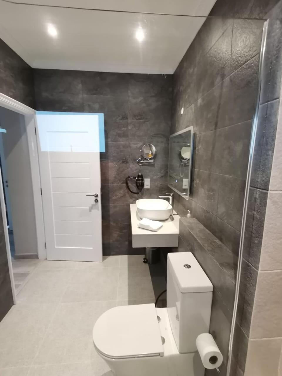 Tranquility Villas 베생트 안 외부 사진